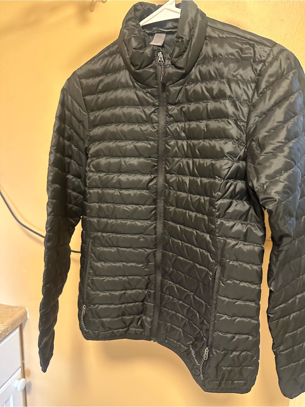 Eddie Bauer Women’s Down Jacket Size XS